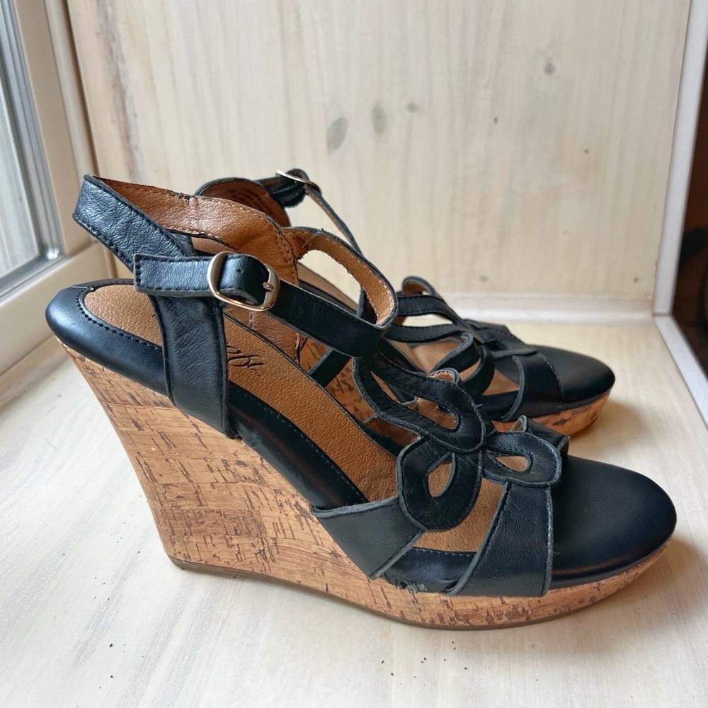 Eurosoft Wedge Heels by Sofft Black Heeled Platform Strap Sandals Cork 7.5